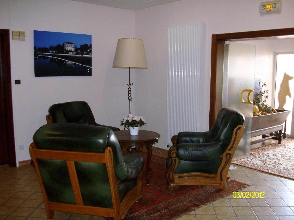 Au Logis Des Ours Belfort Nord Offemont Buitenkant foto